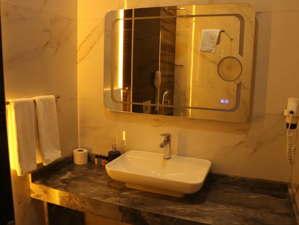 Standard Tek Büyük veya İki Ayrı Yataklı Oda