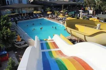 Unluselek Hotel