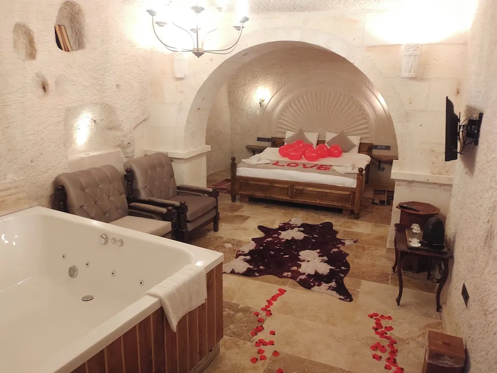 Superior Tek Büyük Yataklı Oda, 1 En Büyük (King) Boy Yatak, Sıcak Su Küveti, Avlu Manzaralı