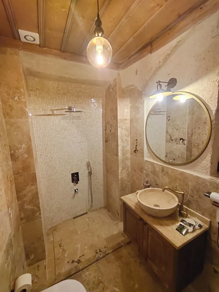 Superior Tek Büyük Yataklı Oda, 1 En Büyük (King) Boy Yatak, Sıcak Su Küveti, Avlu Manzaralı