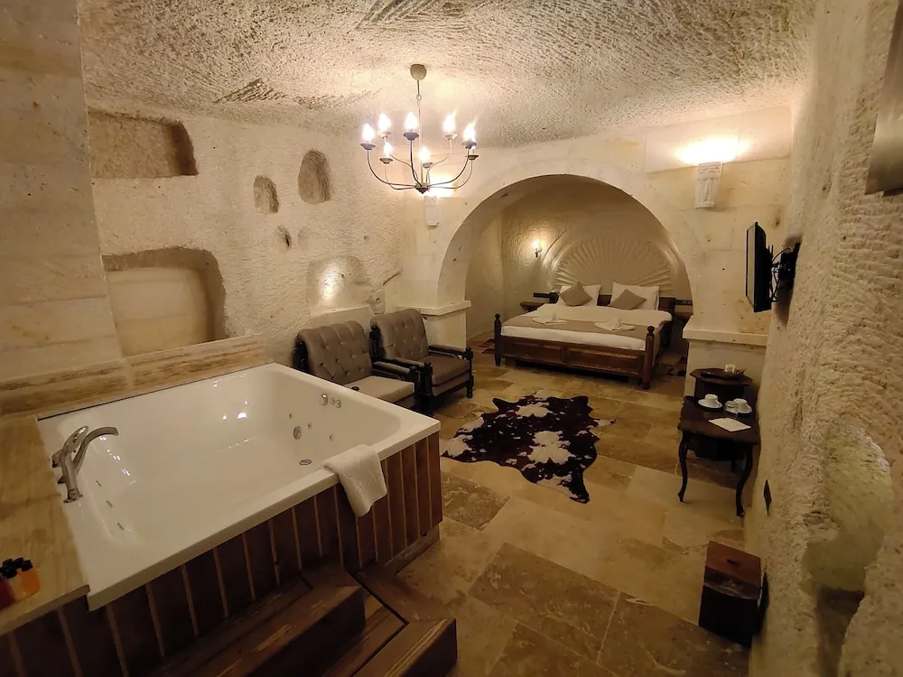 Superior Tek Büyük Yataklı Oda, 1 En Büyük (King) Boy Yatak, Sıcak Su Küveti, Avlu Manzaralı