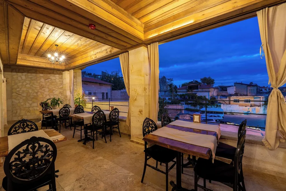 Superior Tek Büyük Yataklı Oda, 1 En Büyük (King) Boy Yatak, Sıcak Su Küveti, Avlu Manzaralı