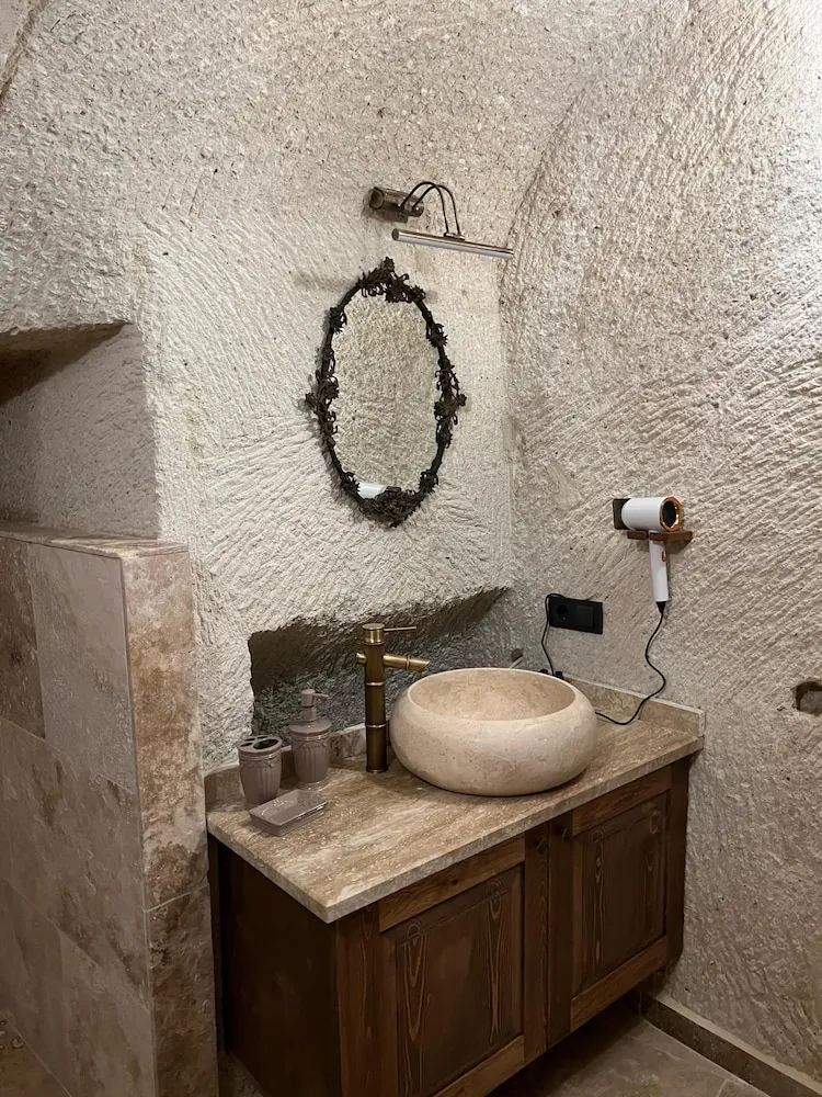 Superior Tek Büyük Yataklı Oda, 1 En Büyük (King) Boy Yatak, Sıcak Su Küveti, Avlu Manzaralı