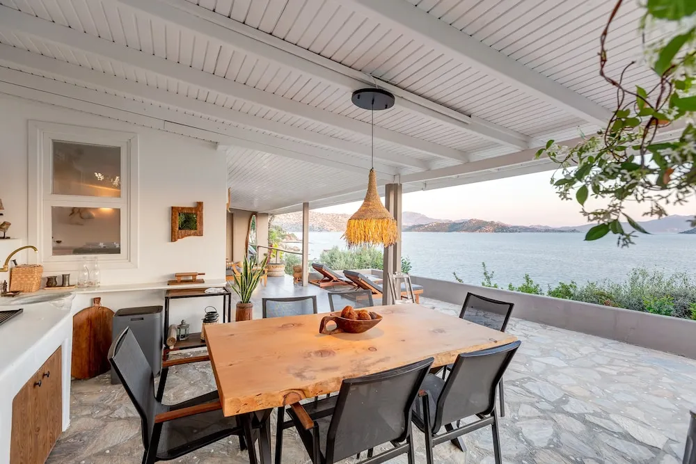 Grand Oda, Teras, Deniz Manzaralı