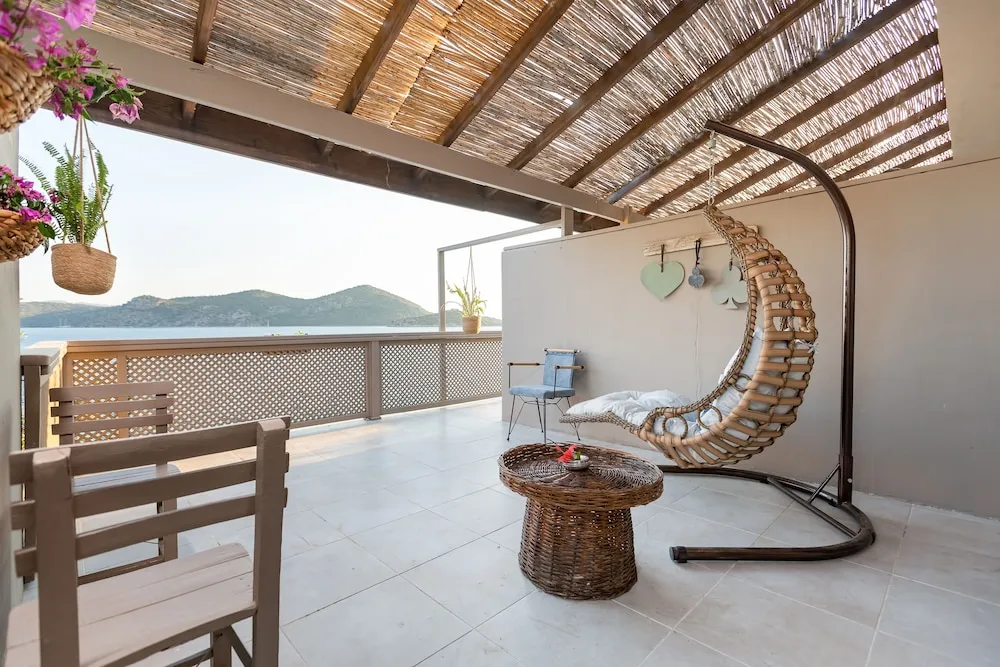 Tek Büyük Yataklı Oda, Deniz Manzaralı