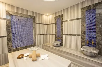 Taksim Leon's Hotel Cafe & Spa