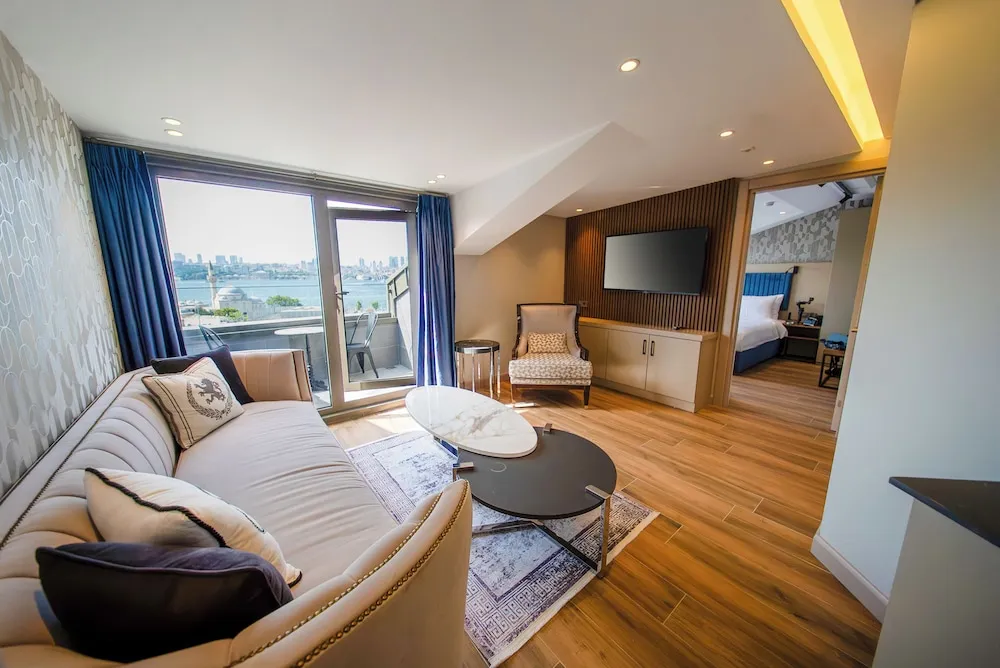 Exclusive Oda, 1 Büyük (Queen) Boy Yatak, Balkon, Deniz Manzaralı