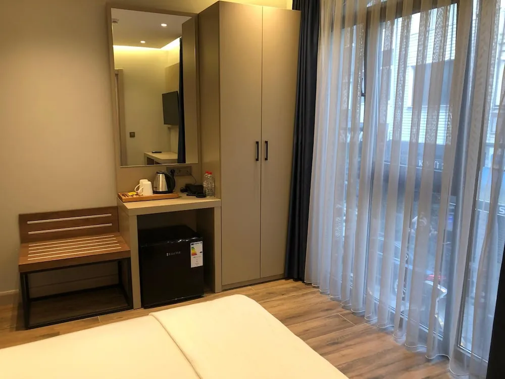 Deluxe Oda, 1 Büyük (Queen) Boy Yatak, Sigara İçilmez, Özel Banyo