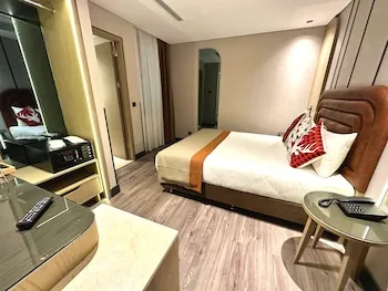 Edition Old City Hotel
