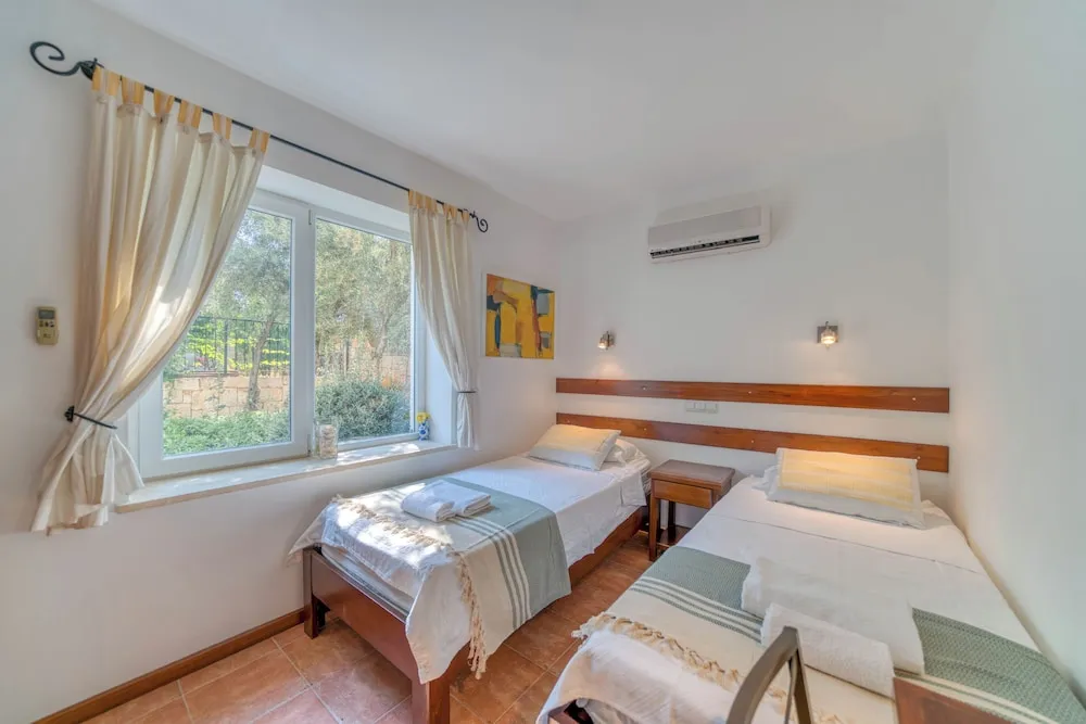 Family Villa, 5 Yatak Odası, Denize Bakan