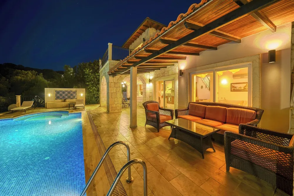 Family Villa, 5 Yatak Odası, Denize Bakan