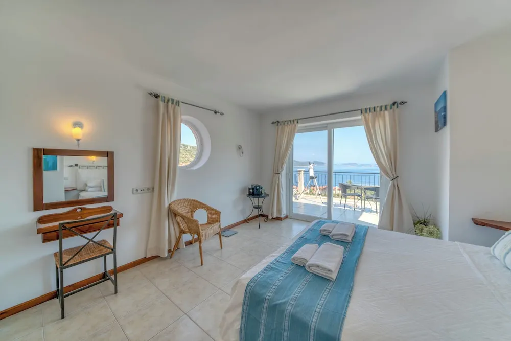 Family Villa, 5 Yatak Odası, Denize Bakan