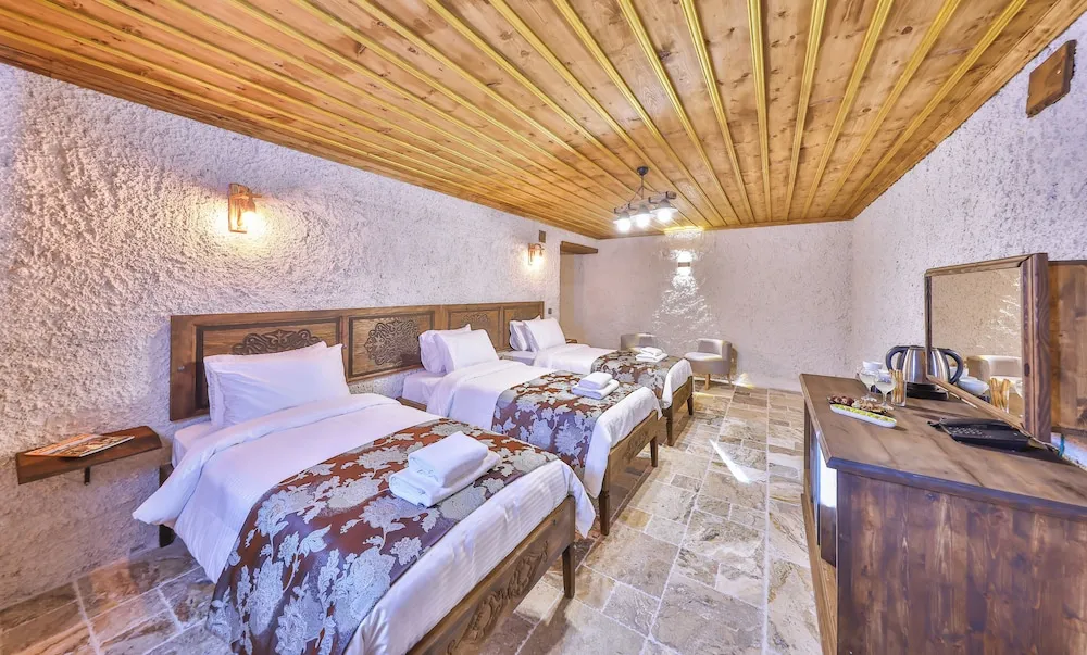 Economy Üç Kişilik Oda