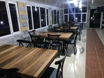 Karadut Pansiyon