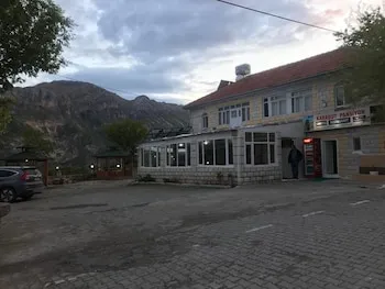 Karadut Pansiyon