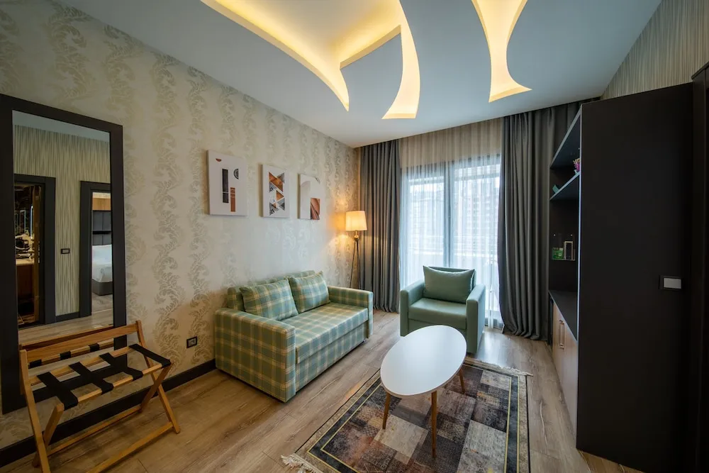 Süit, 1 Büyük (Queen) Boy Yatak, Sigara İçilebilir (Top Floor)
