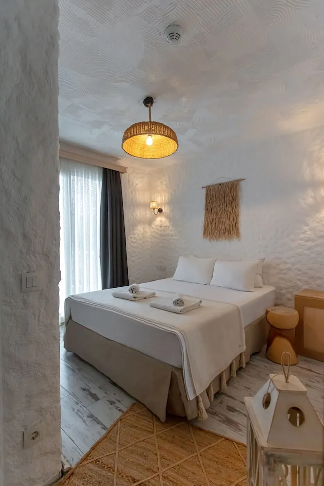 Design Tek Büyük Yataklı Oda