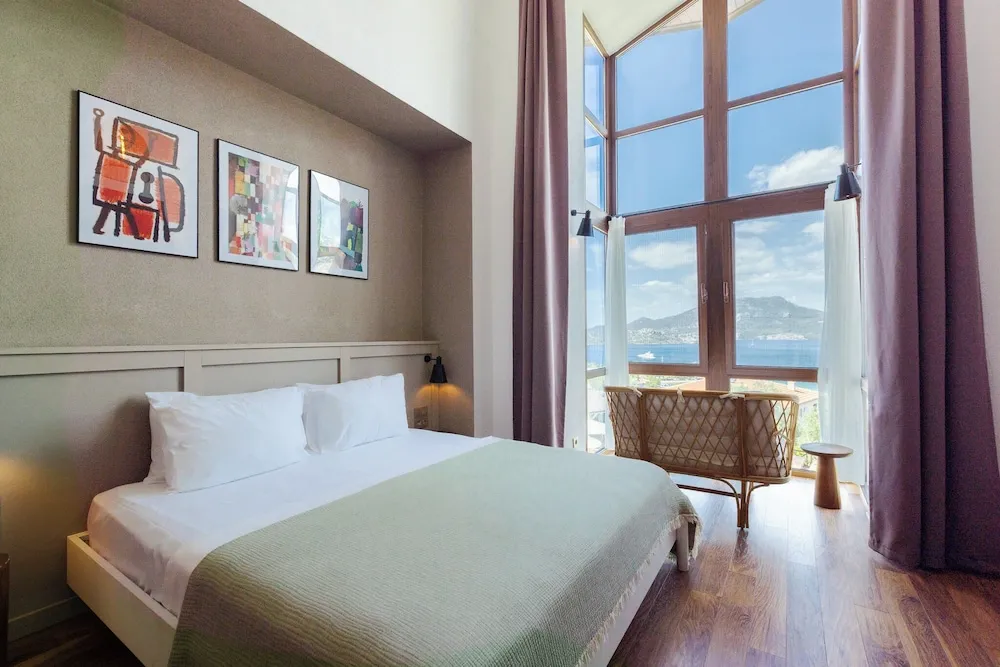 Loft Room with Jacuzzi - Deniz Manzaralı - Jakuzili