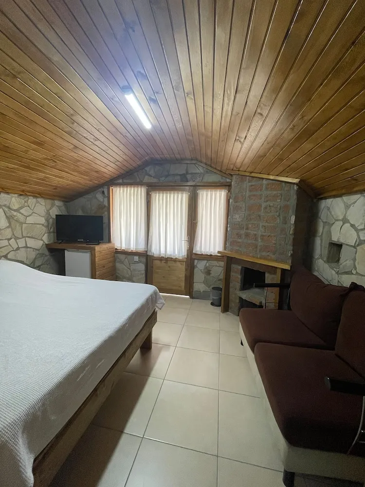 Ağaç Ev, Birden Çok Yatak, Balkon/Veranda, Havuz Manzaralı