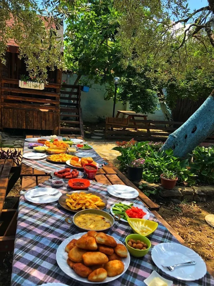 Business Ağaç Ev, 1 Büyük (Queen) Boy Yatak, Şömine, Avlu Manzaralı
