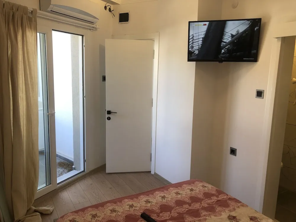 Basic Oda, Sigara İçilebilir, Dağ Manzaralı