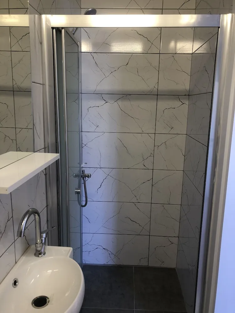 Basic Oda, Sigara İçilebilir, Dağ Manzaralı