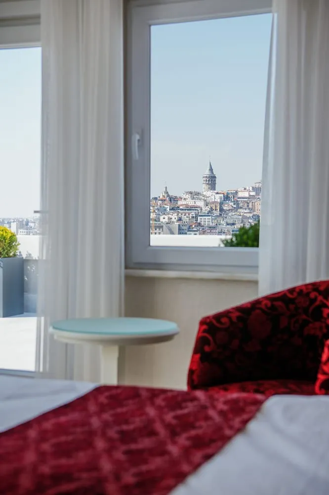 Deluxe Tek Büyük veya İki Ayrı Yataklı Oda, Teras, Deniz Manzaralı