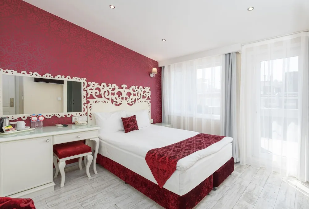 Superior Tek Büyük Yataklı Oda, Balkon, Deniz Manzaralı