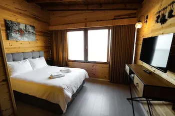 Sarı Köşk Hotel