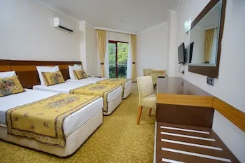 Perre La Mer Hotel Resort & Spa