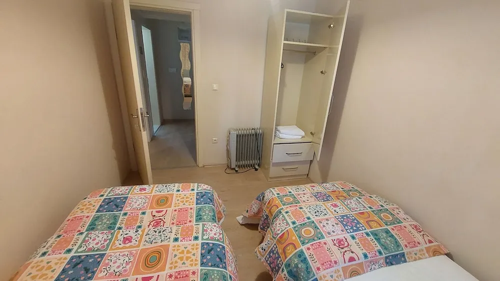 Basic Apart Daire, Şehir Manzaralı