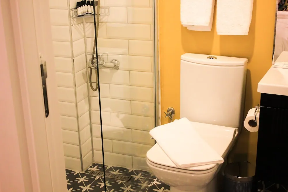 Standard Dört Kişilik Oda