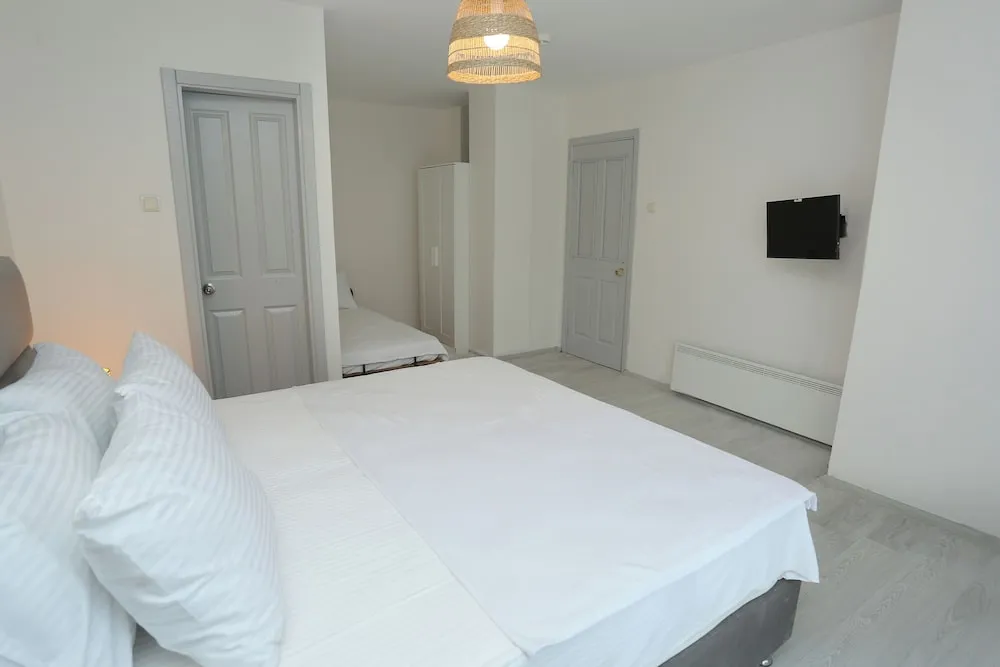 Standard Üç Kişilik Oda