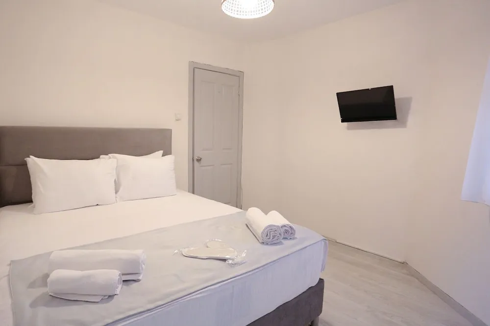 Standard Tek Büyük Yataklı Oda