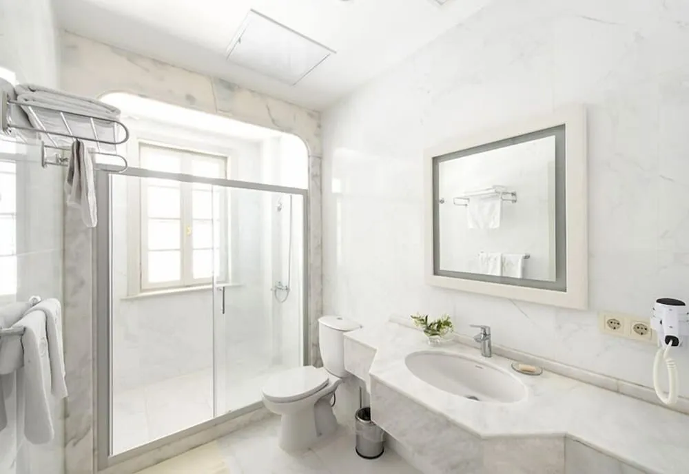 Classic Tek Büyük Yataklı Oda