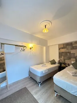 Saklı Konak