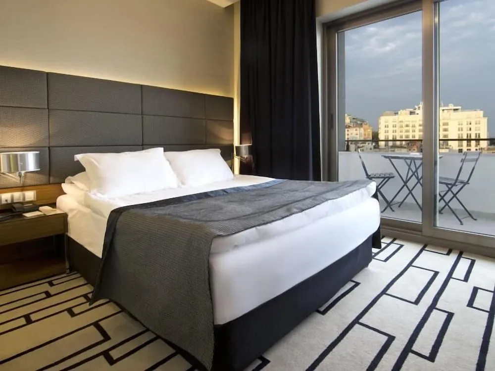 Premium Balcony Room