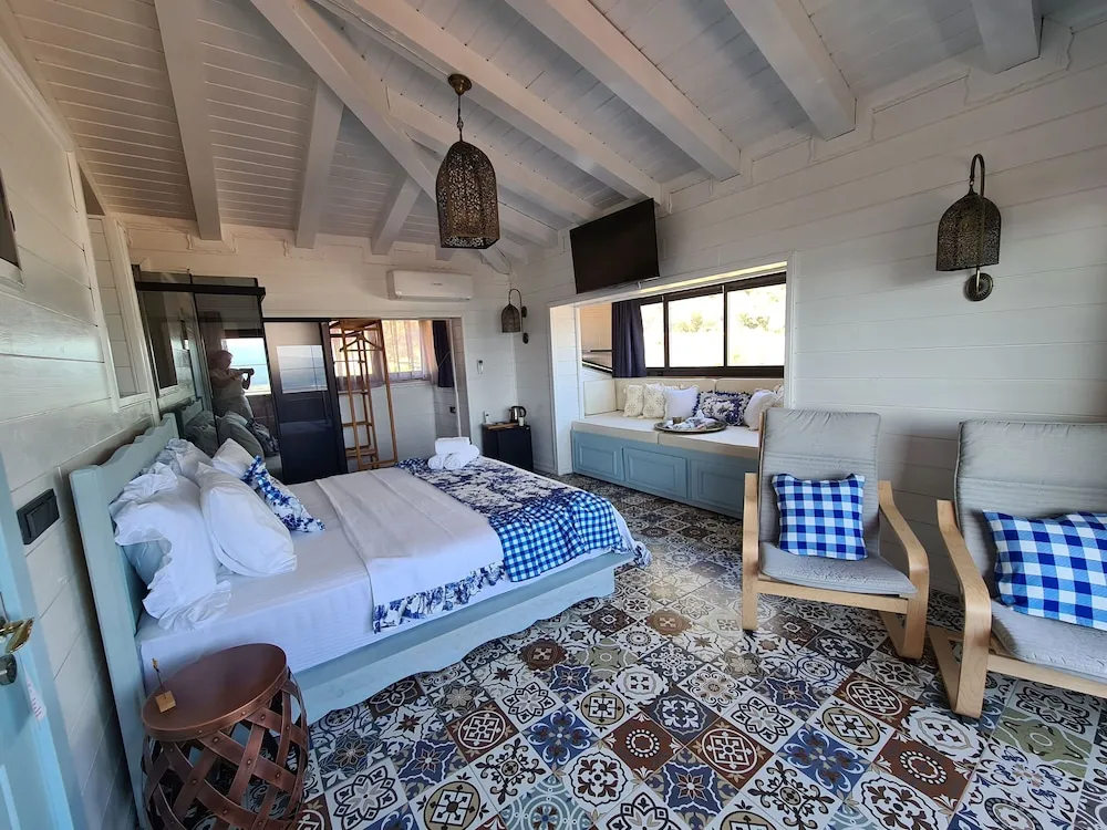 Honeymoon Oda, Deniz Manzaralı