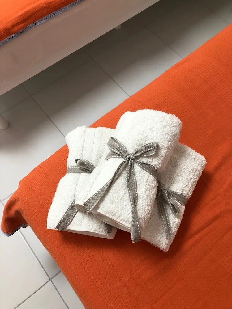 Üç Kişilik Oda