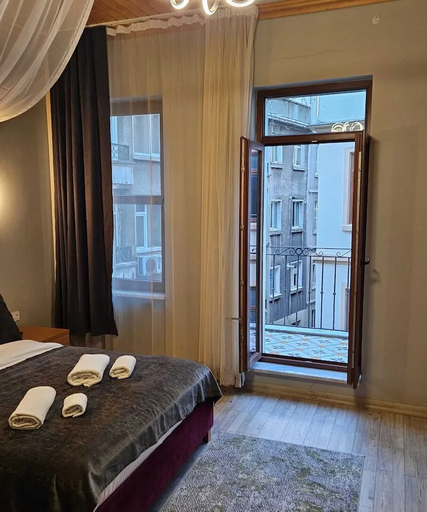 Superior Tek Büyük Yataklı Oda, Şehir Manzaralı