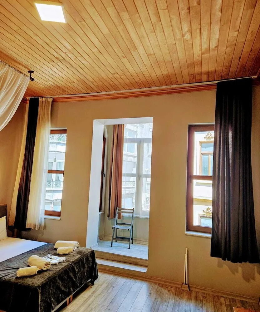 Superior Tek Büyük Yataklı Oda, Şehir Manzaralı