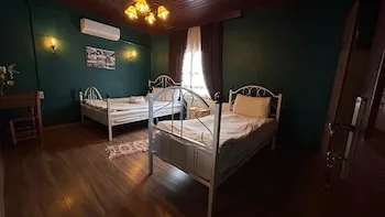 Şirvani Konağı