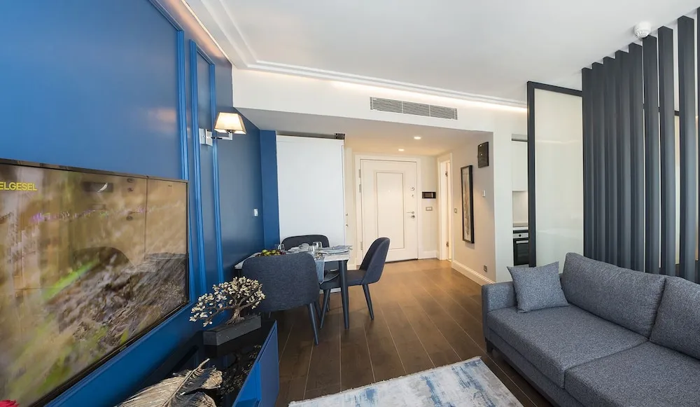 GR Block Studio Apartment