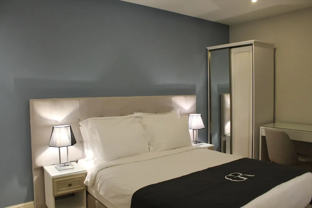 GR1 Block Studio Apartment