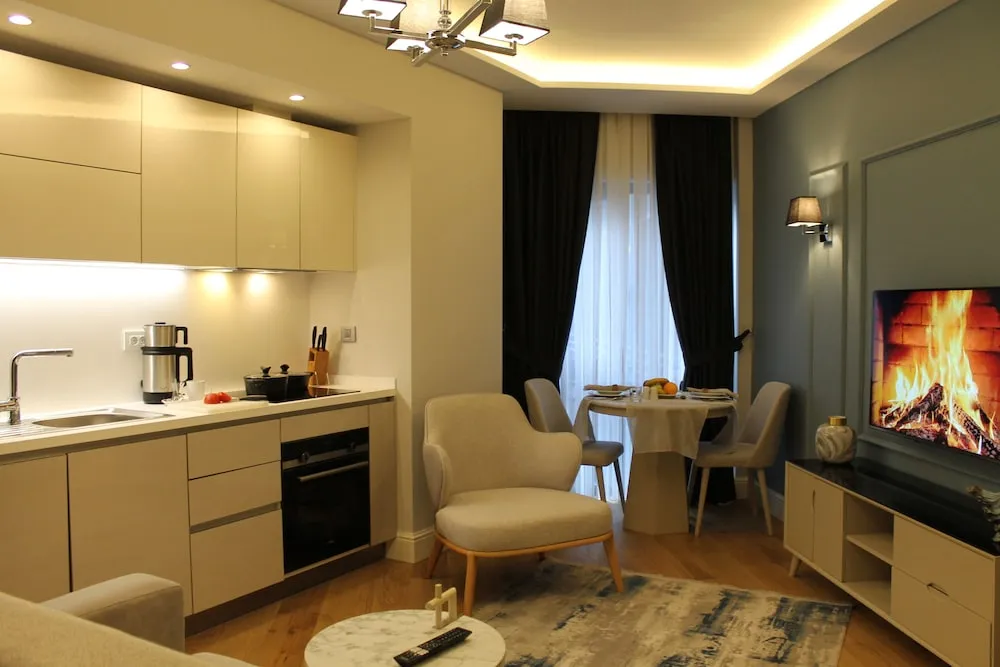 GR1 Block Studio Apartment