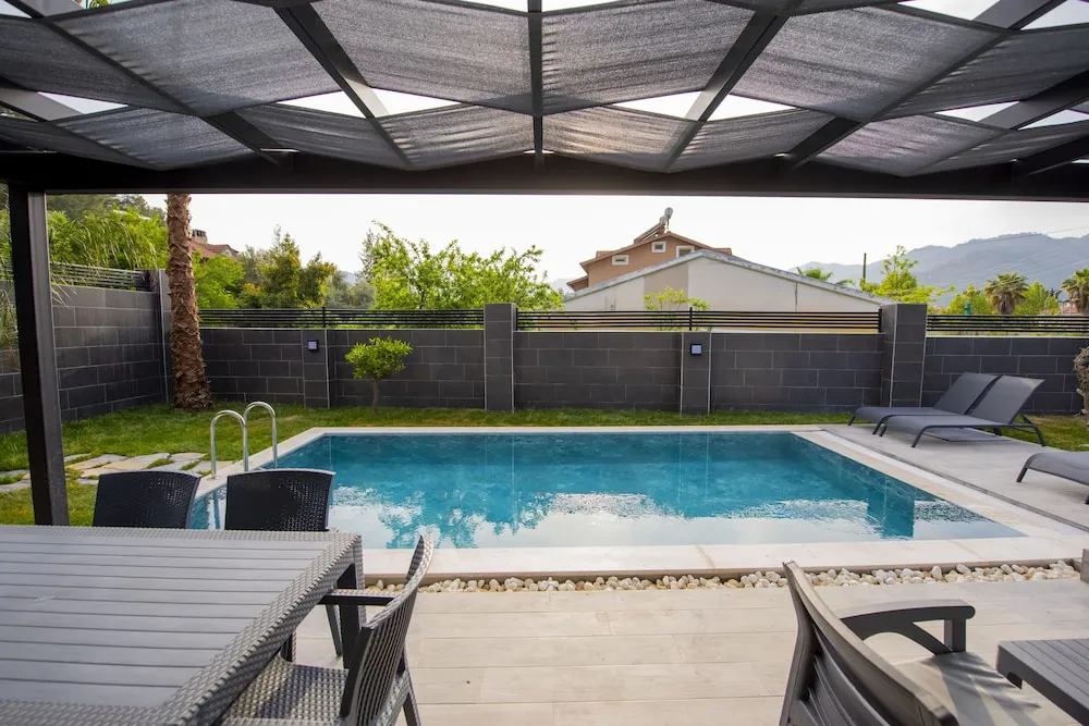 Luxury Villa, Birden Çok Yatak, Sıcak Su Küveti, Havuz Manzaralı