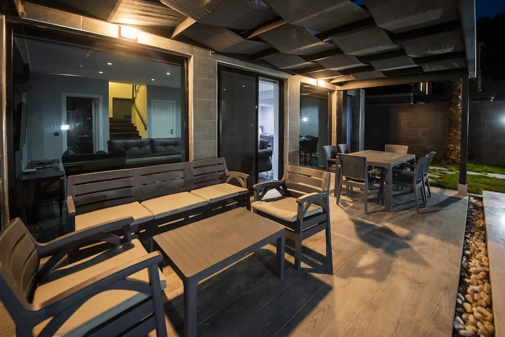Luxury Villa, Birden Çok Yatak, Sıcak Su Küveti, Havuz Manzaralı