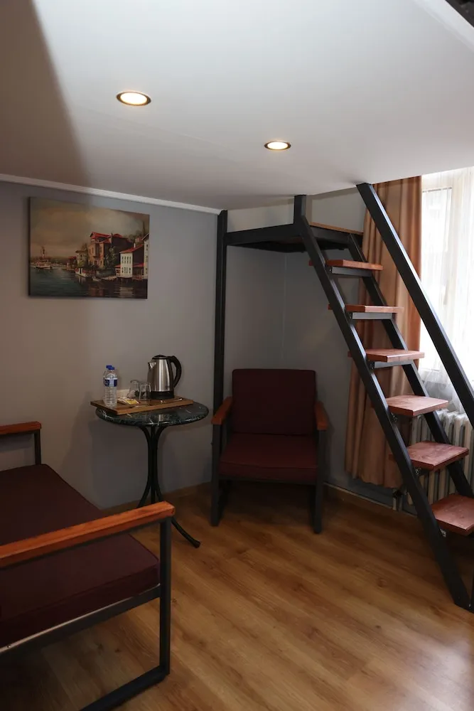 Deluxe Tek Büyük Yataklı Oda