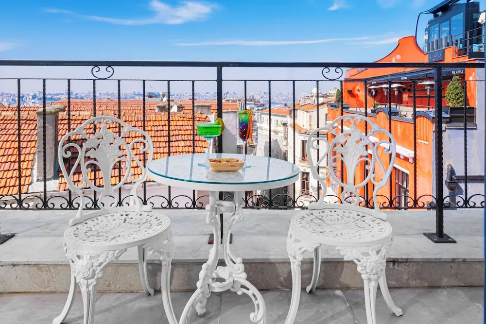 King Suite with Sea View