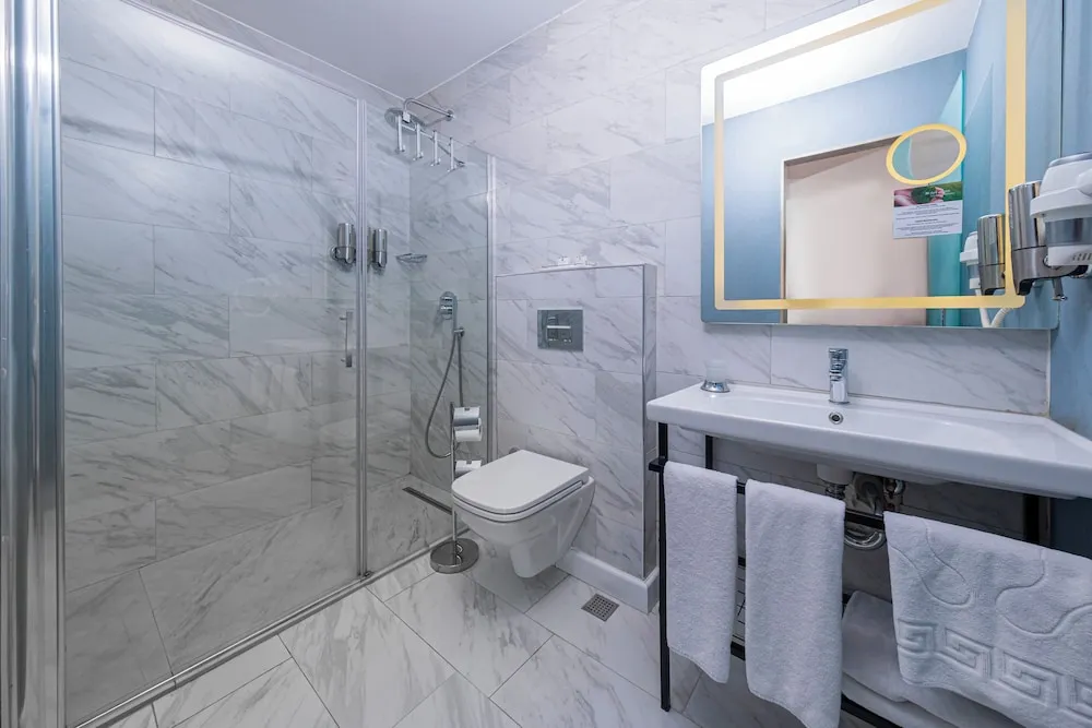 King Suite with Sea View